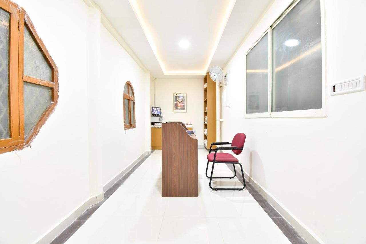 Hotel Oyo 44065 Sri Krishna Nilaya Bangalore Exterior foto